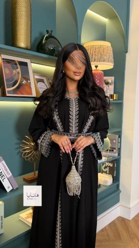 جلابية لمياء تطريز الامام مع ربطه خصر مطرزه مع تطر...