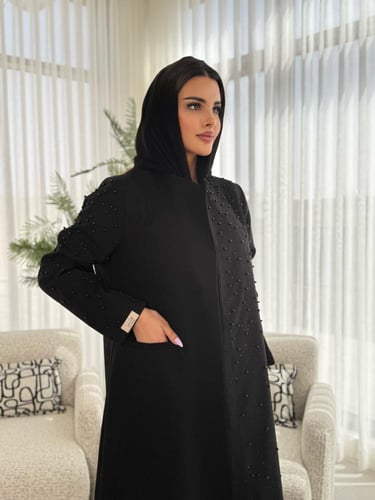 بليزر مترفه بقماش كريب الاناقة مبطن شك لولو اسود