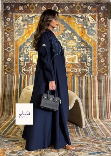 عباية مياسه بقماش كريب كتان مطرز كحلي