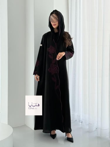 عباية الفارقه بقماش كريب كتان تطريز عنابي