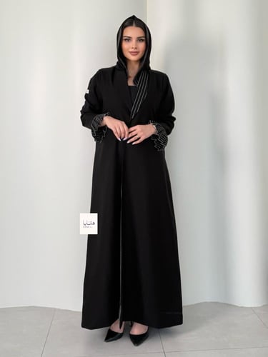 عباية الرفاهيه بليزر بقماش كريب مبطن لمسات كريب ال...