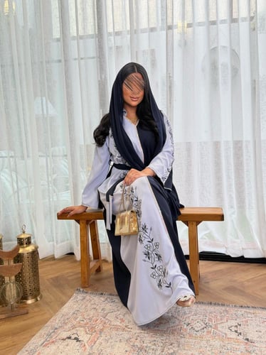 جلابية طله قماش ناعم تطريز الامام والاكمام كحلي مع...