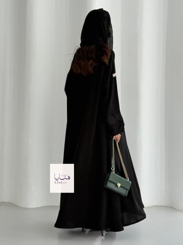 عباية ملاذ دبل كلوش بقماش انترنت تطريز اسود
