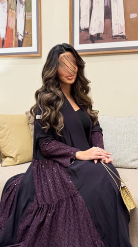 عباية مبهره بقماش كريب رموش مع روكاما بنفسجي