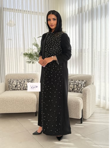 بليزر مترفه بقماش كريب الاناقة مبطن شك لولو ابيض