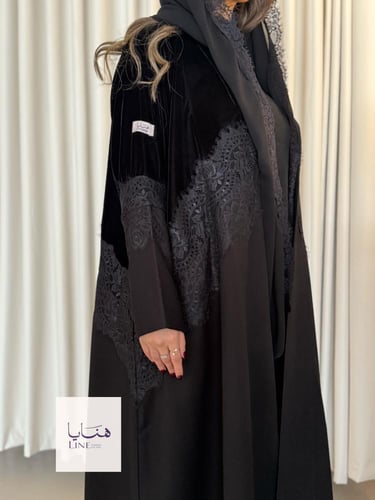 عباية روزالين بقماش مخمل مع كتان تدخيلات دانتيل