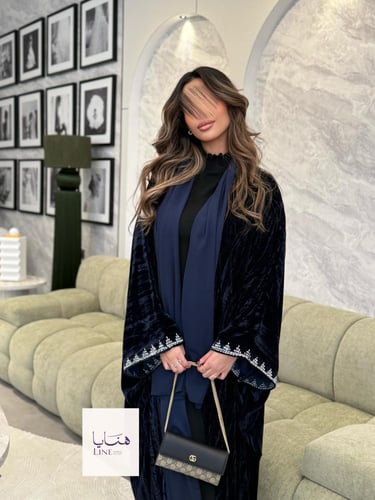 بشت روان مخمل كوري كحلي تطريز فضي