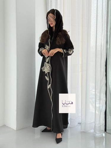 عباية الفارقه بقماش كريب كتان تطريز بيج