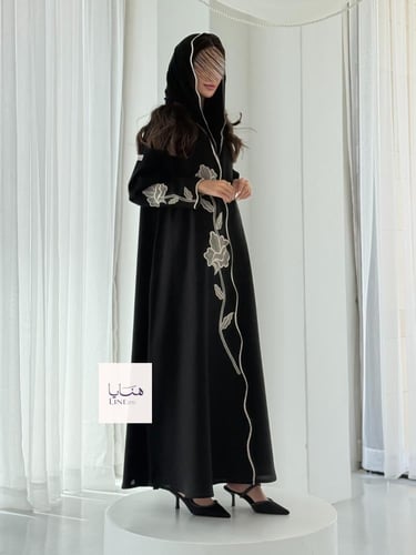 عباية الفارقه بقماش كريب كتان تطريز بيج