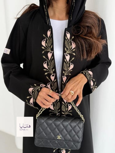 عباية نبضه بقماش كريب كتان تطريزات ملونه