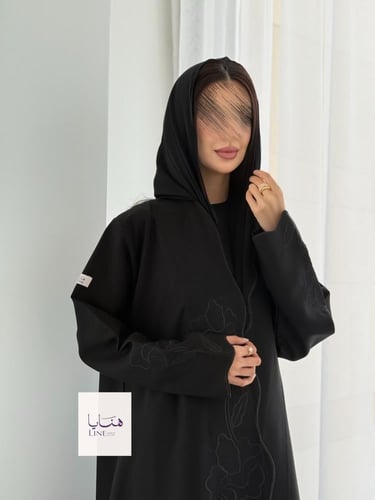 عباية الفارقه بقماش كريب كتان تطريز اسود