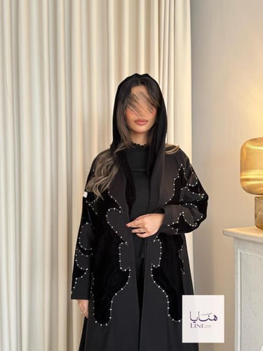 عباية بلانكا بقماش كتان مع تطريز مخملي️