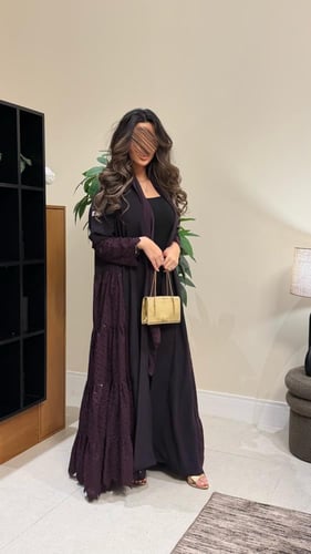 عباية مبهره بقماش كريب رموش مع روكاما بنفسجي