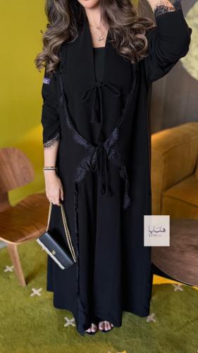 عباية توليب بقماش كريب ملكي مزينه بكلفه من الامام...