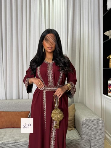 جلابية لمياء تطريز الامام مع ربطه خصر مطرزه مع تطر...