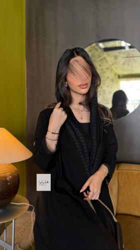 عباية دفنه بقماش كوبرا مزينه بكلفه من الامام وشرائ...