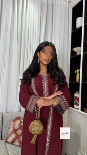 جلابية لمياء تطريز الامام مع ربطه خصر مطرزه مع تطر...