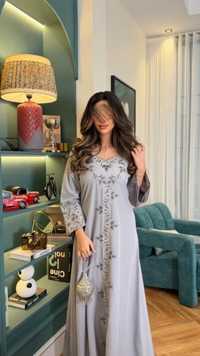 جلابية هديل قماش اوكراني ناعم تطريز مشجر بالامام و...