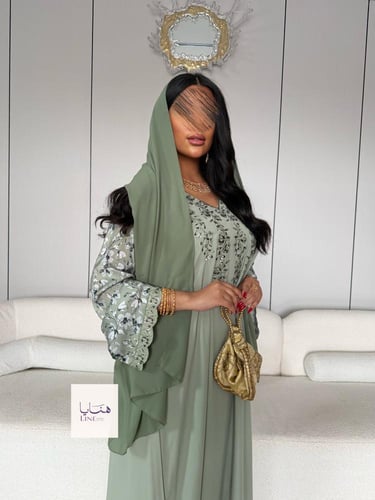 جلابية ميثاء قماش ناعم باكمام حرير تطريز بالصدر لو...