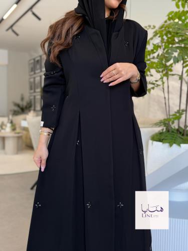 عباية مندلينا بليزر بقماش كريب رموش بشك انيق وكسرا...