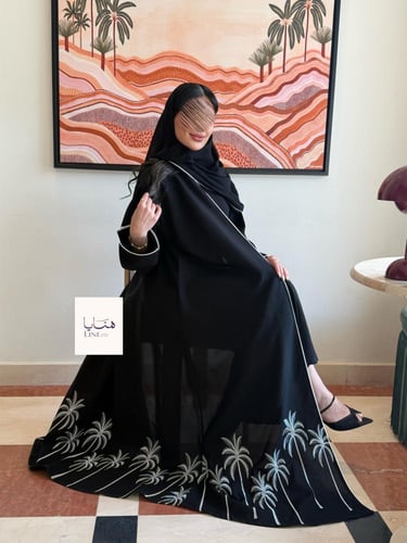 عباية بيارق بقماش كريب كتان مطرز نخيل