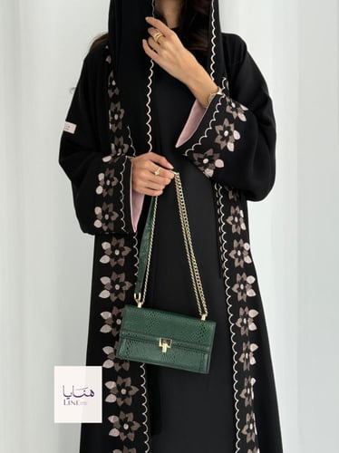 عباية ملاذ دبل كلوش بقماش انترنت تطريز وردي