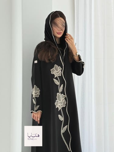 عباية الفارقه بقماش كريب كتان تطريز بيج