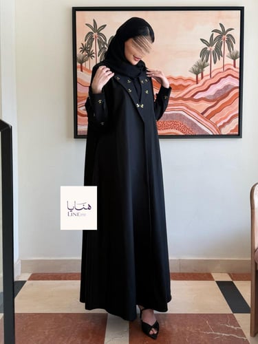 عباية سناء بقماش كريب روان اسود