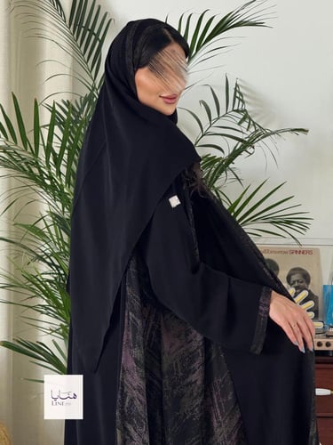 عباية المها كلوش بقماش بلاك بيري تدخيلات شيفون