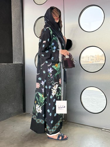 عباية بلسم حرير صيفي بارد اسود مع الوان