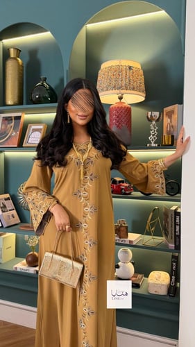 جلابية هديل قماش اوكراني ناعم تطريز مشجر بالامام و...