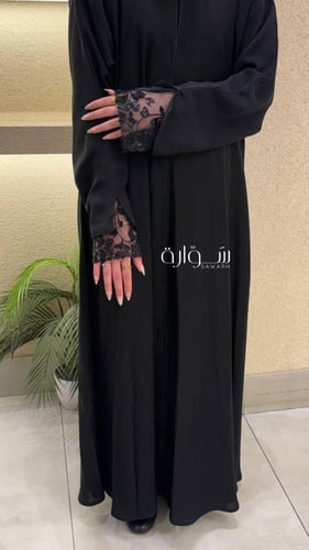 عباية ربع كلوش - دانتيل شك