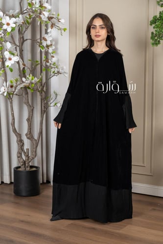 عباية شتوي مخمل كم كسرات زوم