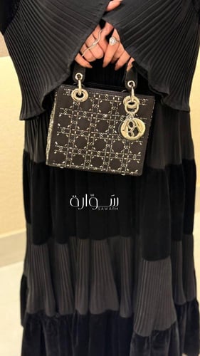 عباية شتوي مخمل كسرات كم وتحت