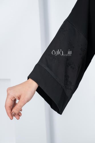 عباية نص كلوش بتدخيله كم جاكار