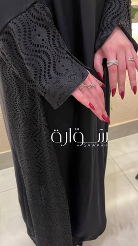 عباية نواعم تدخيله دانتيل جوانب وكم