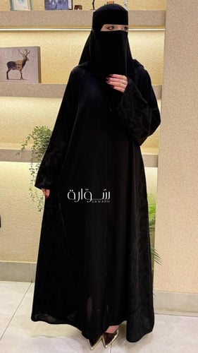 عباية نص كلوش جاكار - جوانب وكم