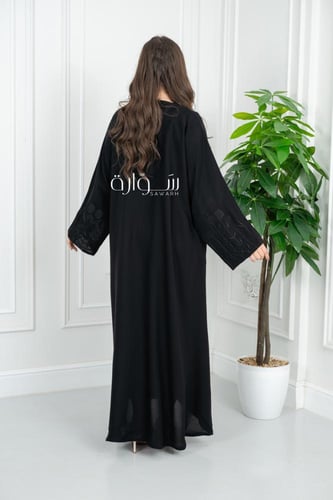 عباية ملكي بتطريز ورد