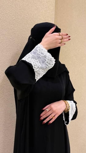 عباية راقية دانتيل ابيض