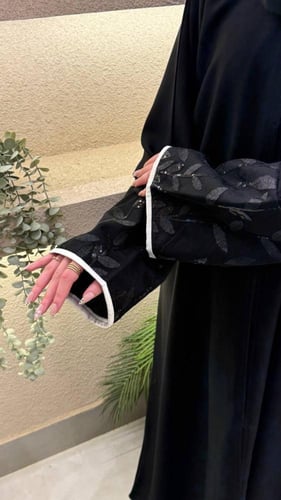 عباية استريت إنترنت – دانتيل شك ترتر