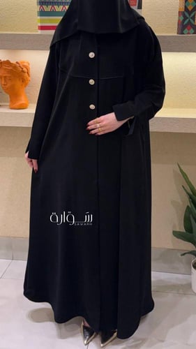 عباية تيجان – فخامة الزرار ونعومة البايبن