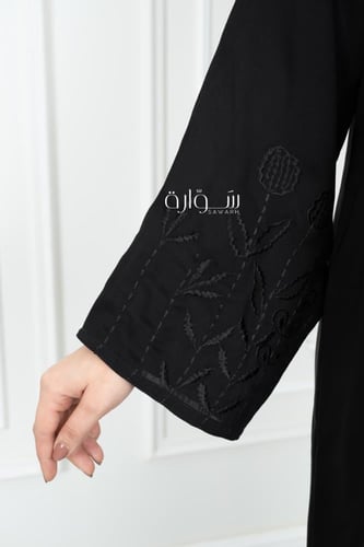 عباية ملكي بتطريز ورد