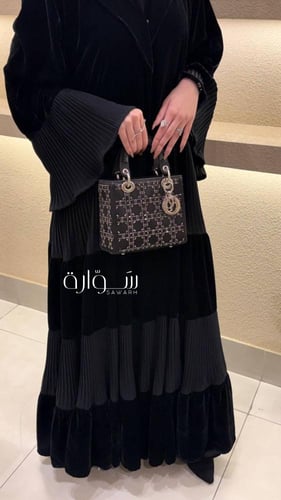 عباية شتوي مخمل كسرات كم وتحت