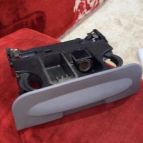 حامل اكواب فورد فكتوريا و ماركيز رصاصي