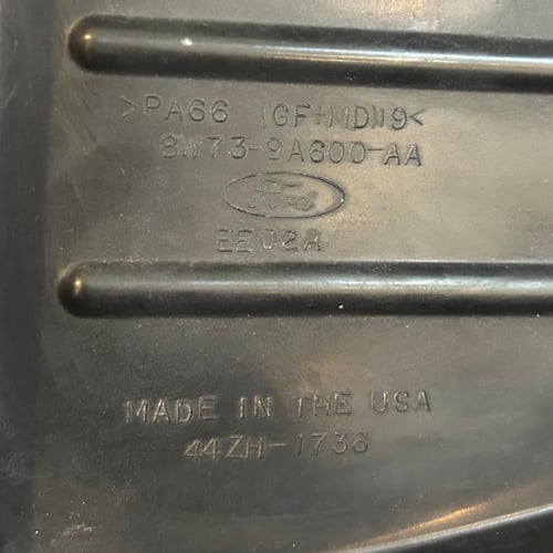 انتيك بوليسي فورد فكتوريا و ماركيز وكاله