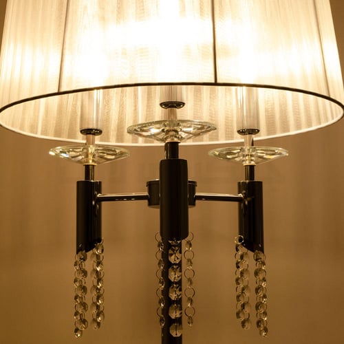 ابجورة ارضية فضي مع كريستال