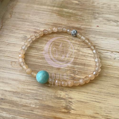 سوارة من حجر الأسترين مع الأمازونايت