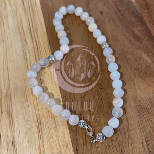 تعليقة غطاء الجوال من حجر العقيق الأبيض