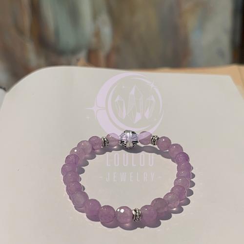 سوارة من حجر الأماتيست