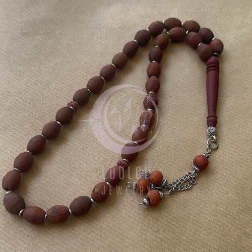 سبحة من خشب الصندل النقي